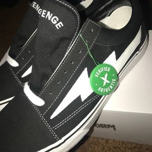 Revenge x Strom Black